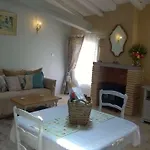 בית הארחה La Maison De Maitre 4*