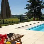 בית הארחה La Maison De Maitre 4*