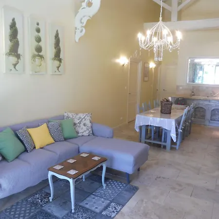 La Maison De Maitre 4*
