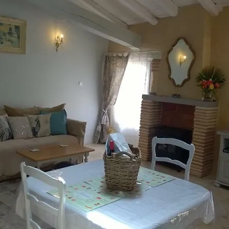 Casa de hóspedes La Maison De Maitre 4*