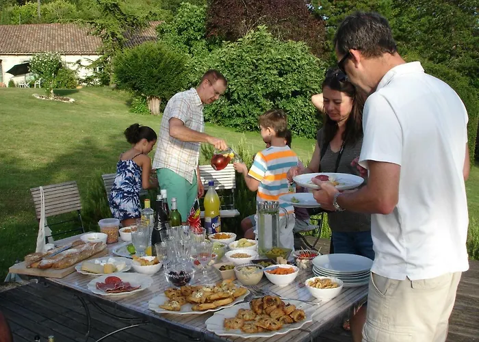 בית הארחה La Maison De Maitre Sainte-Livrade-sur-Lot